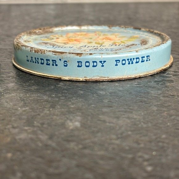 Landers Body Powder Tin Vintage Spicy Apple Blossom Floral Decor - Picture 2 of 12